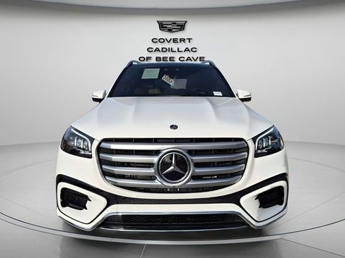 Used 2024 Mercedes-Benz GLS 450 4MATIC image 2