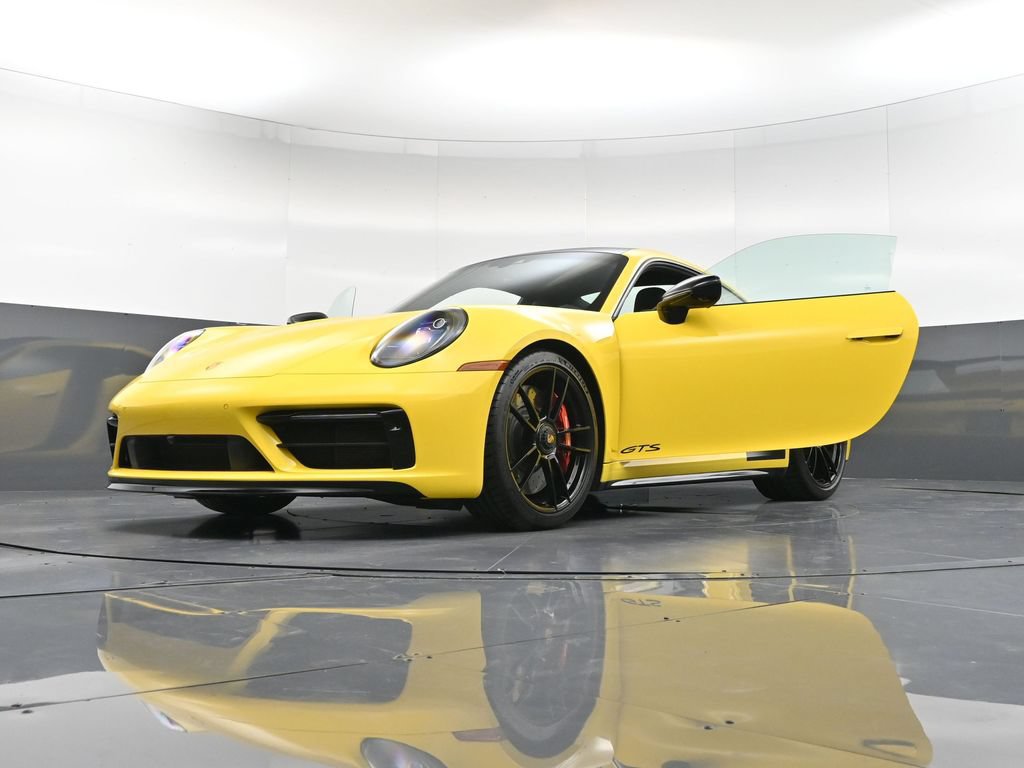 Certified 2023 Porsche 911 Carrera GTS RWD image 35