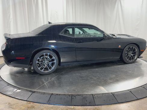 Used 2021 Dodge Challenger R/T Scat Pack w/ Plus Package image 2