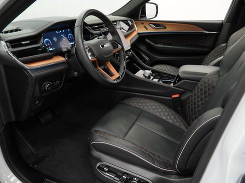 Certified 2025 Jeep Grand Cherokee L Summit AWD/4WD image 19