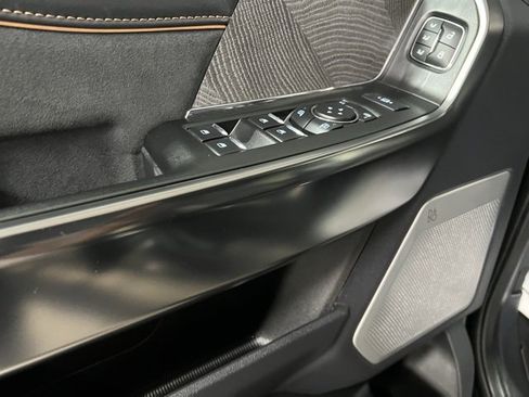 Used 2024 Ford F350 Platinum image 28