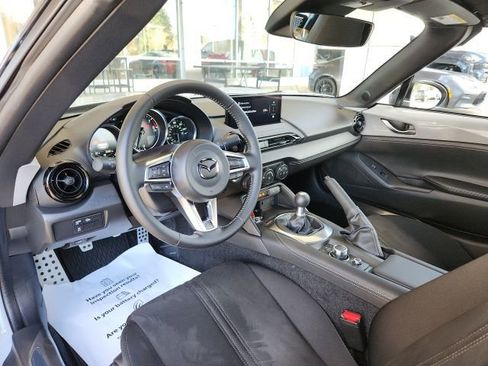 Used 2024 MAZDA MX-5 Miata Club w/ Interior Package image 17