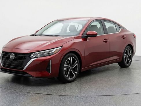 Used 2025 Nissan Sentra SV FWD image 3