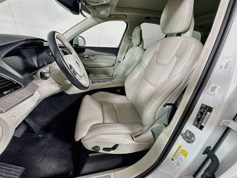 Used 2022 Volvo XC90 T8 Inscription AWD/4WD image 26