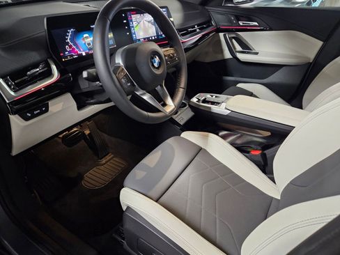 Used 2026 BMW X2 xDrive28i w/ Convenience Package image 4