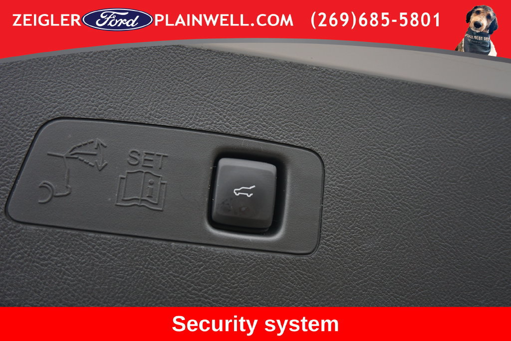 Used 2025 Lincoln Corsair Grand Touring AWD/4WD image 11