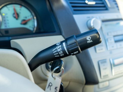 Used 2006 Toyota Solara SE image 24