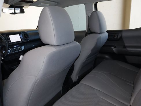 Used 2021 Toyota Tacoma SR AWD/4WD image 36