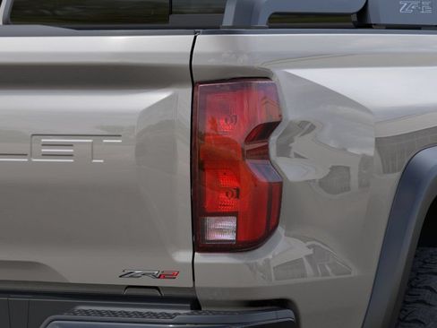 New 2026 Chevrolet Colorado ZR2 w/ Midnight Edition AWD/4WD image 11