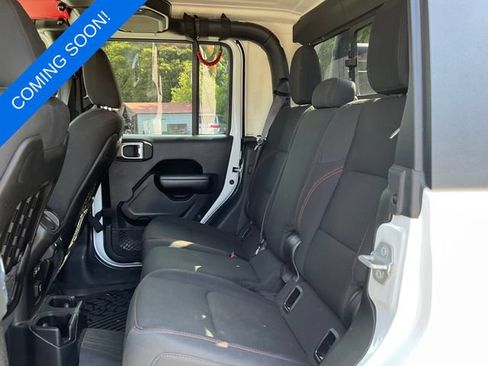 Used 2021 Jeep Gladiator Rubicon w/ Trailer Tow Package AWD/4WD image 4