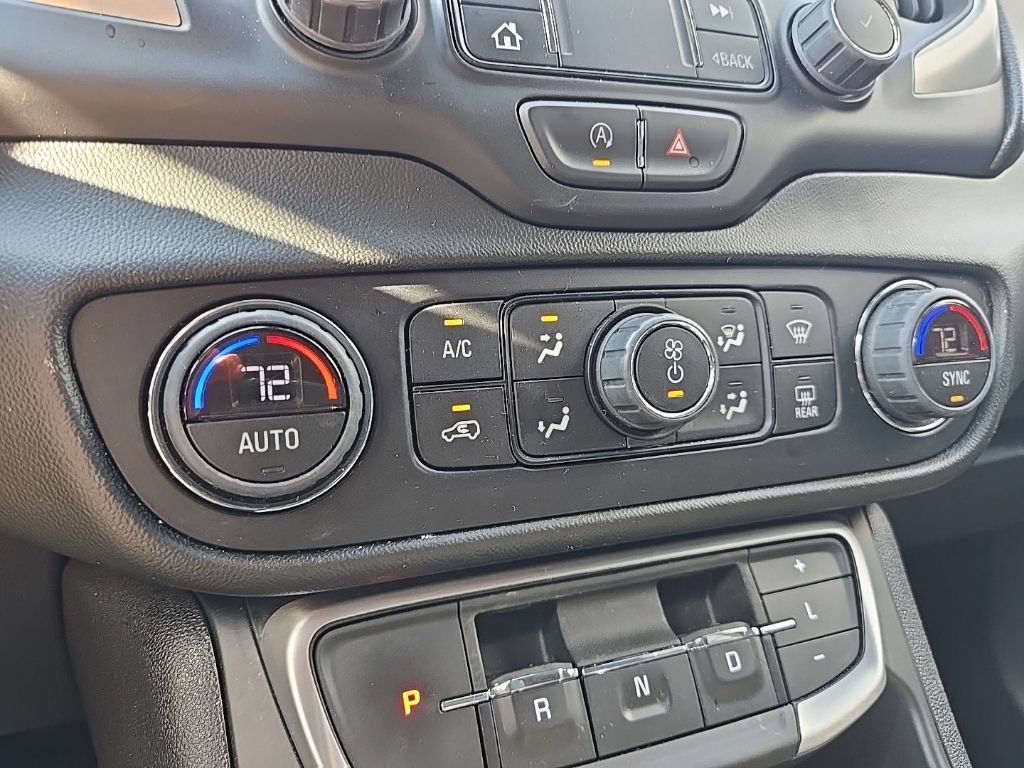 Used 2022 GMC Terrain SLT AWD/4WD image 21