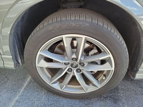 Used 2025 Audi Q3 2.0T Premium AWD/4WD image 5