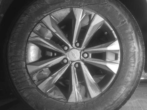 Used 2025 Chevrolet Equinox LT image 14