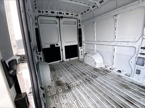 Used 2025 RAM ProMaster 2500 w/ Convenience Group FWD image 29