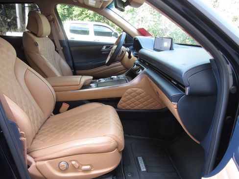 Used 2023 Genesis GV80 3.5T w/ Prestige Package AWD/4WD image 19