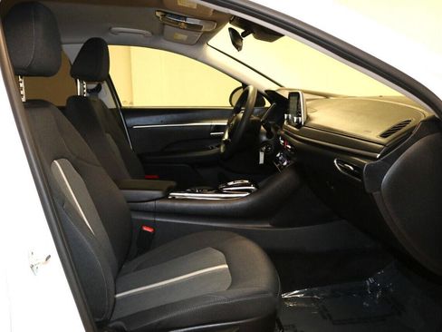 Used 2021 Hyundai Sonata SE image 19