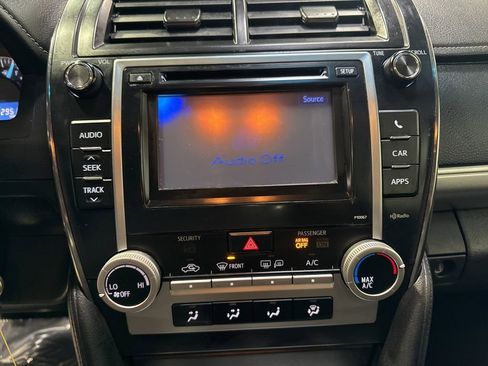 Used 2012 Toyota Camry SE image 16