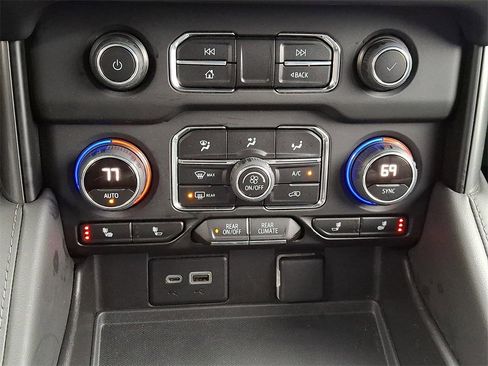 Used 2023 Chevrolet Tahoe LT image 17