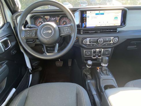 New 2026 Jeep Gladiator Sport image 11