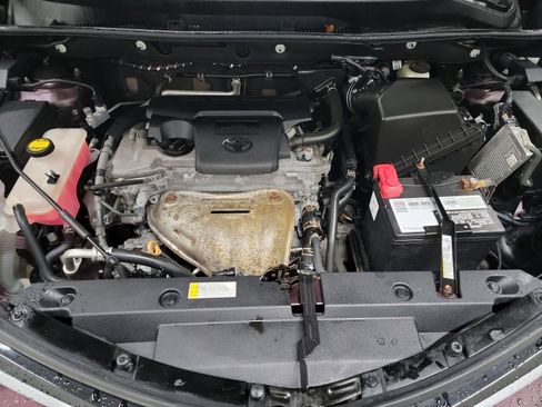 Used 2018 Toyota RAV4 XLE w/ Plus Extra Value Package image 25