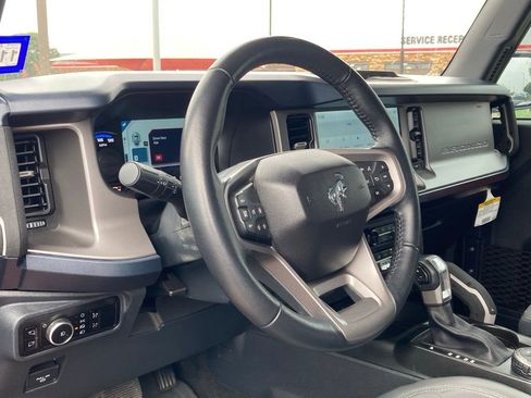 Used 2023 Ford Bronco Outer Banks AWD/4WD image 7