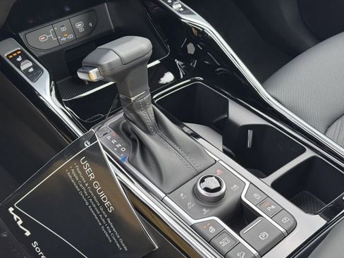 New 2025 Kia Sorento SX Prestige image 44