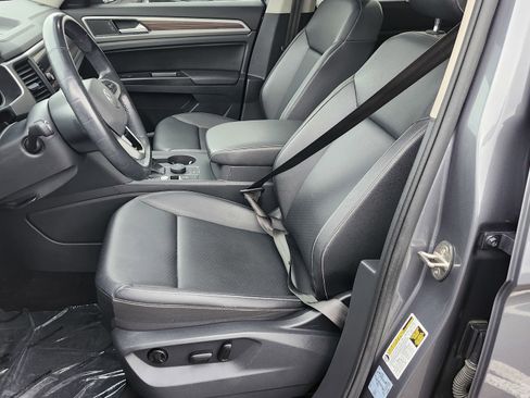 Used 2021 Volkswagen Atlas SE w/ Panoramic Sunroof Package image 25