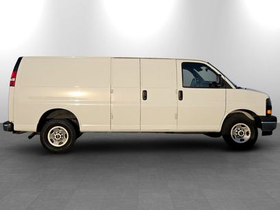 Used 2022 GMC Savana 3500 Extended w/ Driver Convenience Package