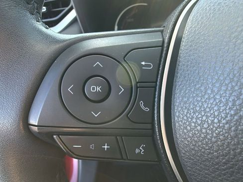 Used 2019 Toyota RAV4 Limited image 26