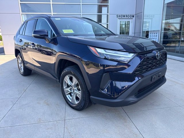 Used 2025 Toyota RAV4 XLE AWD/4WD image 1