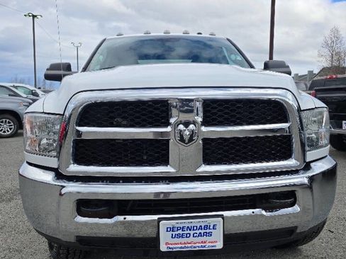Used 2018 RAM 2500 Tradesman w/ Chrome Appearance Group AWD/4WD image 3