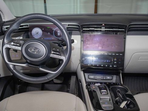 Used 2024 Hyundai Tucson Limited image 17