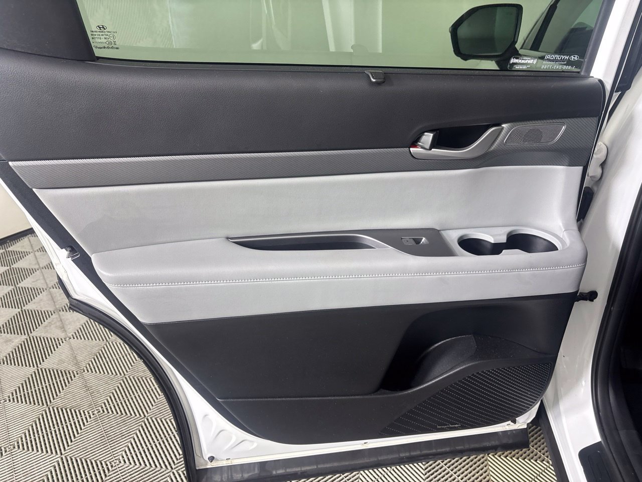 Used 2024 Hyundai Palisade SEL FWD image 26