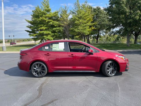 Used 2025 Toyota Corolla XSE image 9