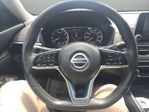 Used 2020 Nissan Altima 2.5 SR AWD/4WD image 13