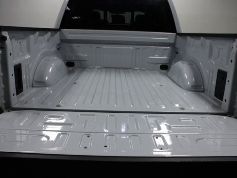 Used 2025 Ford F150 Lariat AWD/4WD image 14