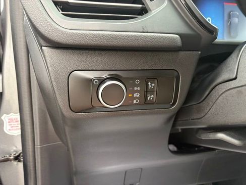 Used 2025 Ford Escape ST-Line AWD/4WD image 25