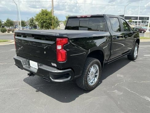 Used 2022 Chevrolet Silverado 1500 LT Trail Boss w/ LT Trail Boss Premium Package AWD/4WD image 3