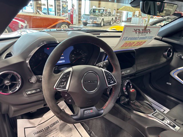 Used 2021 Chevrolet Camaro ZL1 RWD image 33