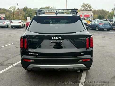 Used 2023 Kia Sorento SX Prestige image 13