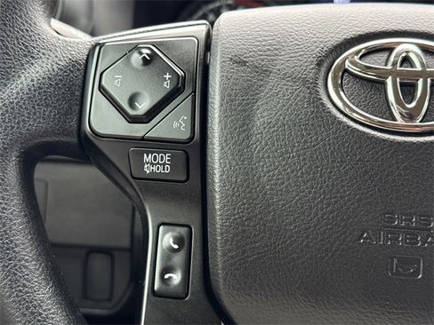 Used 2022 Toyota Tacoma SR image 28