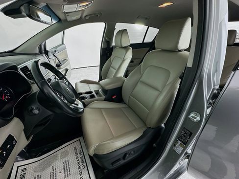 Used 2020 Kia Sportage EX image 28
