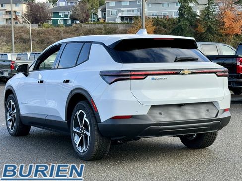 New 2026 Chevrolet Equinox EV LT image 3