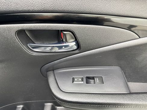 Used 2019 Honda Pilot Touring image 53