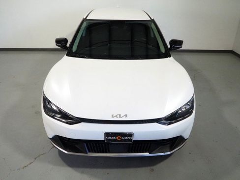 Used 2024 Kia EV6 Light RWD image 10