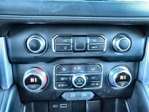 Used 2022 GMC Yukon SLE image 18