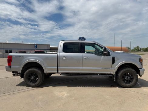 Used 2020 Ford F350 Lariat AWD/4WD image 6