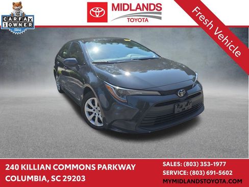 Used 2023 Toyota Corolla LE FWD image 1