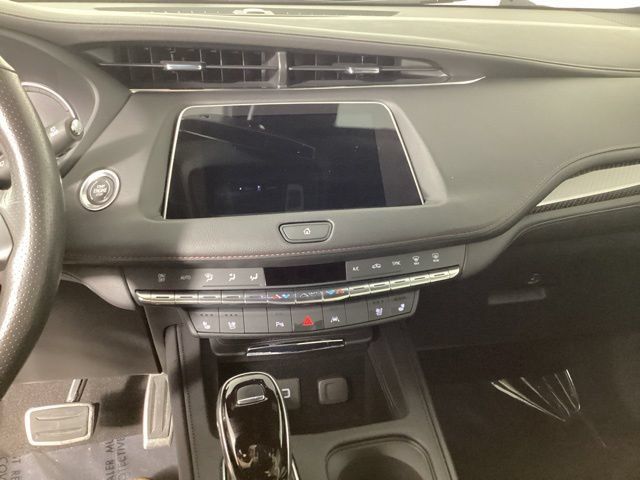 Used 2023 Cadillac XT4 Sport AWD/4WD image 17