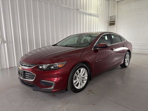 Used 2016 Chevrolet Malibu LT image 3